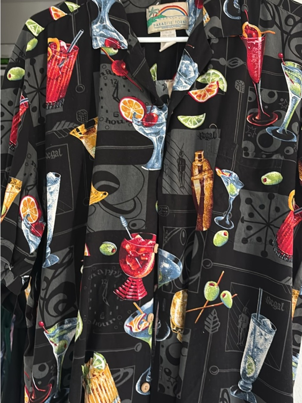 Paradise Found Men’s Black Tropical Cocktail Print Dress Shirt
